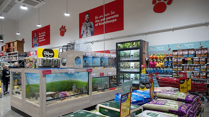 Polished concrete floor for the Jollyes retail store in Scunthorpe
